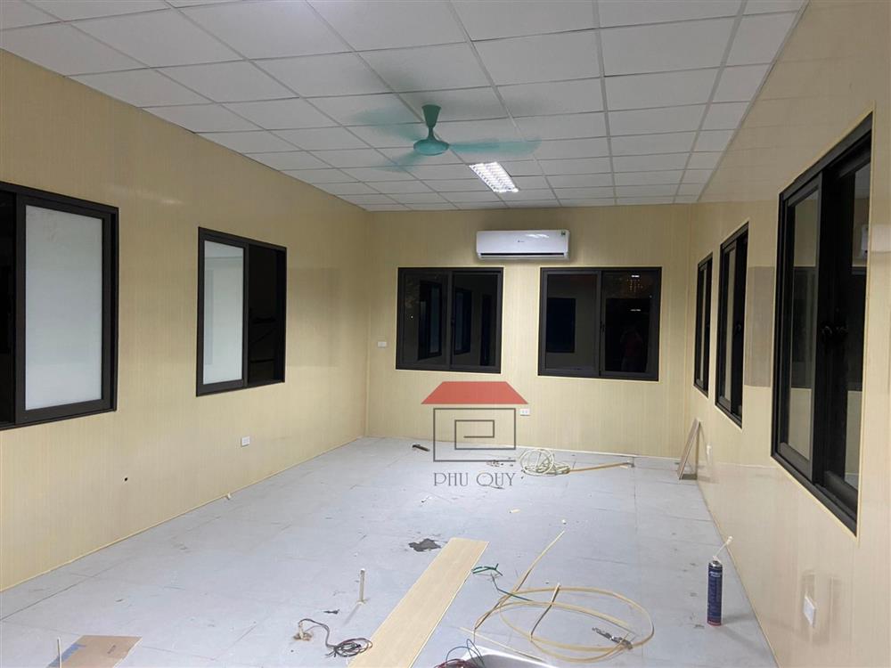 vách nhựa vân gỗ